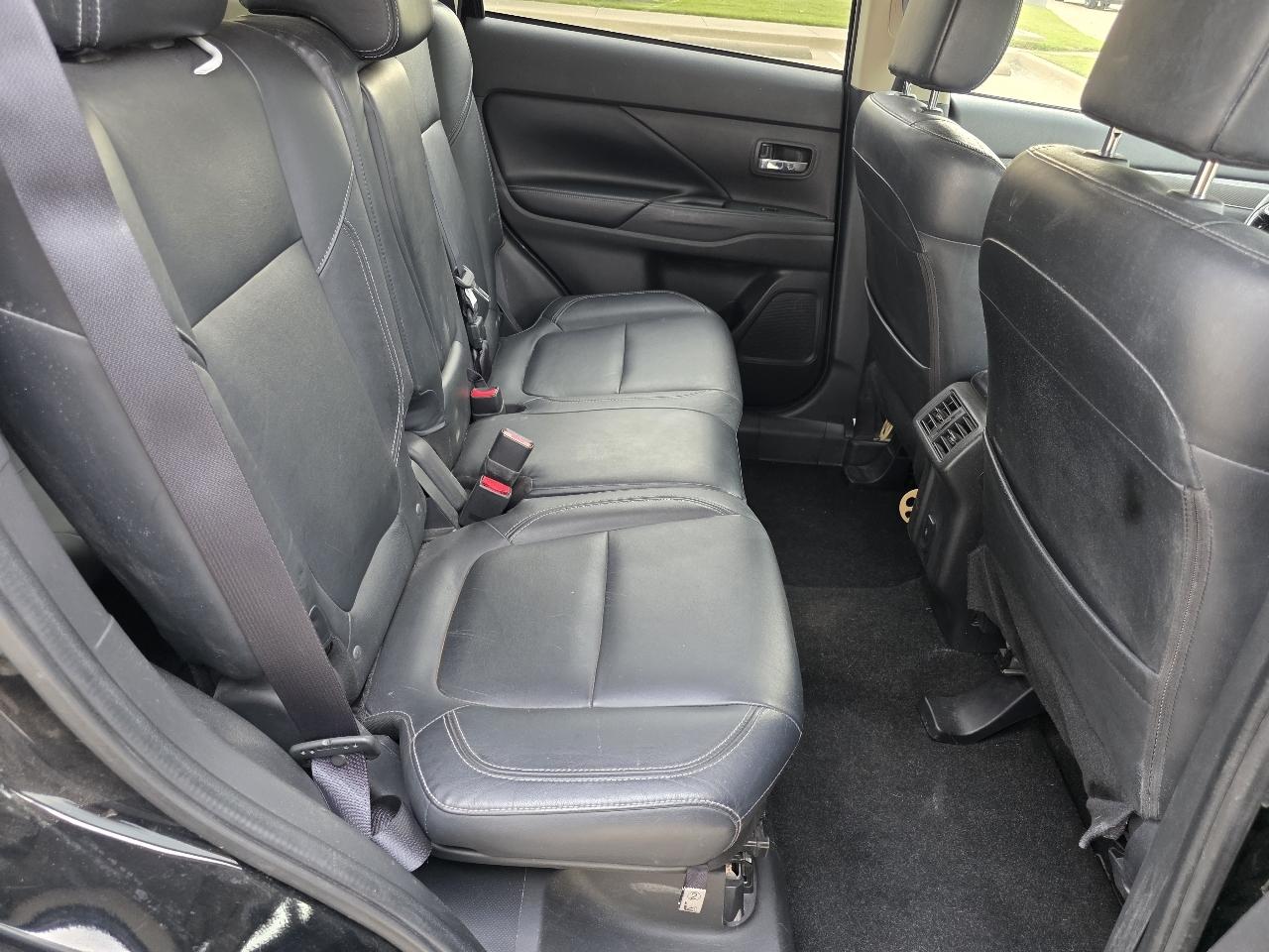 Mitsubishi Outlander SE 2WD 2020
