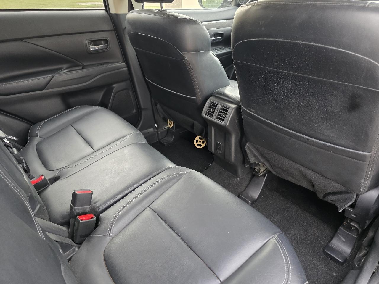 Mitsubishi Outlander SE 2WD 2020