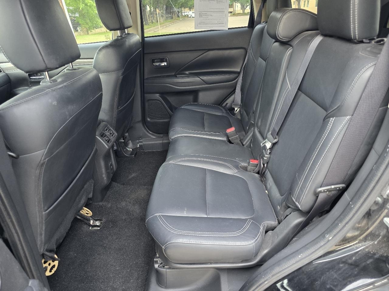 Mitsubishi Outlander SE 2WD 2020