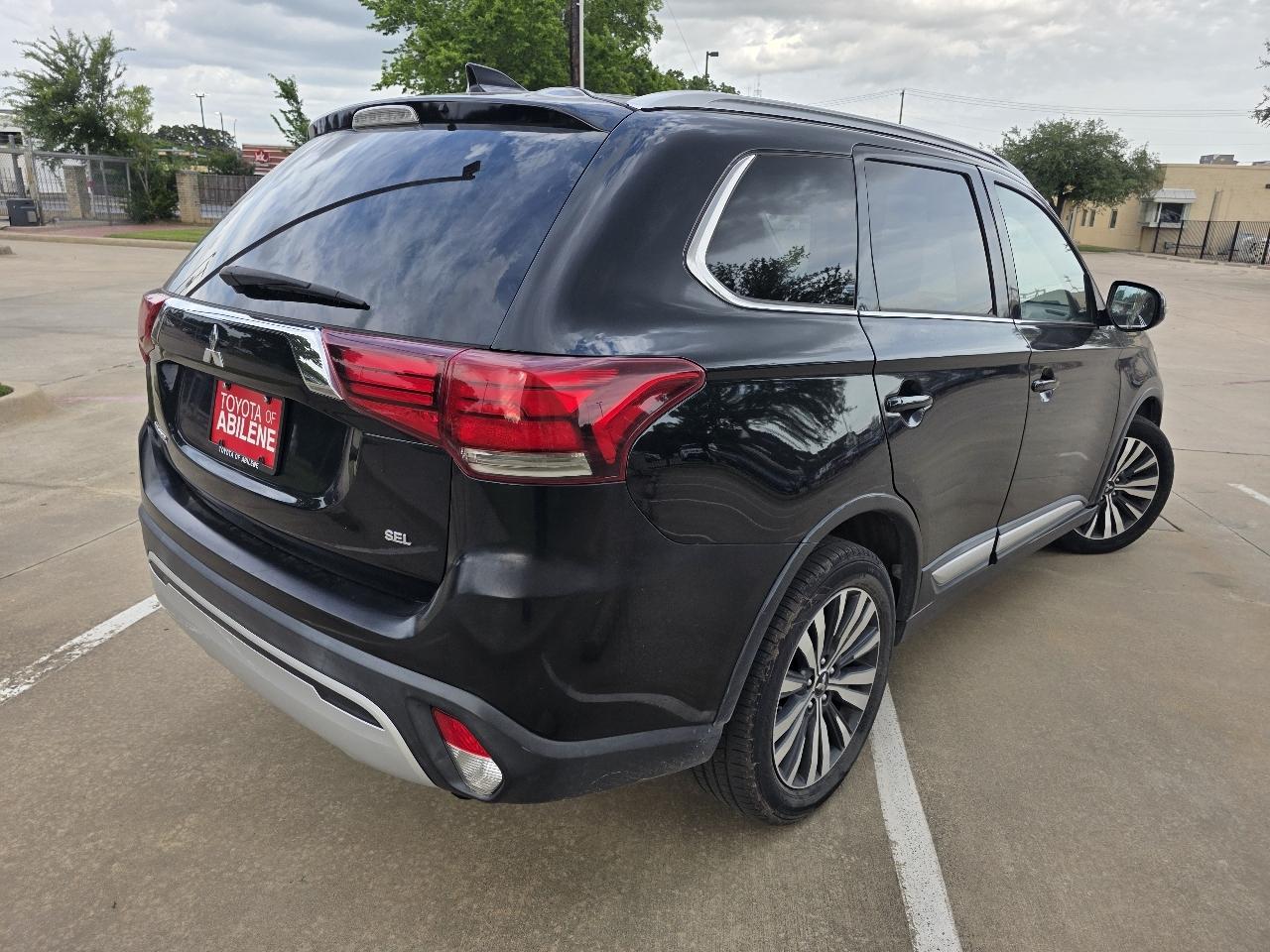 Mitsubishi Outlander SE 2WD 2020
