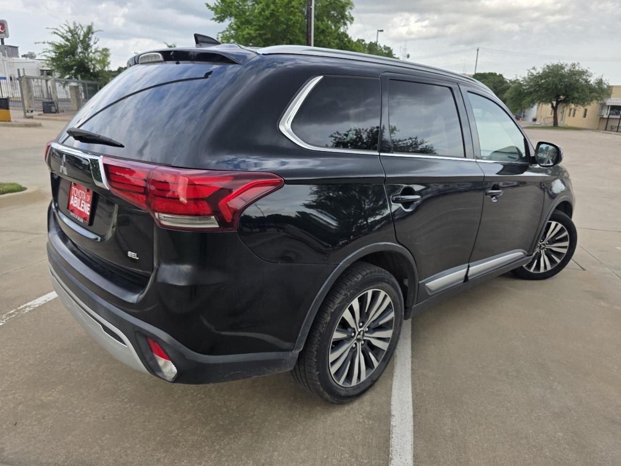 Mitsubishi Outlander SE 2WD 2020