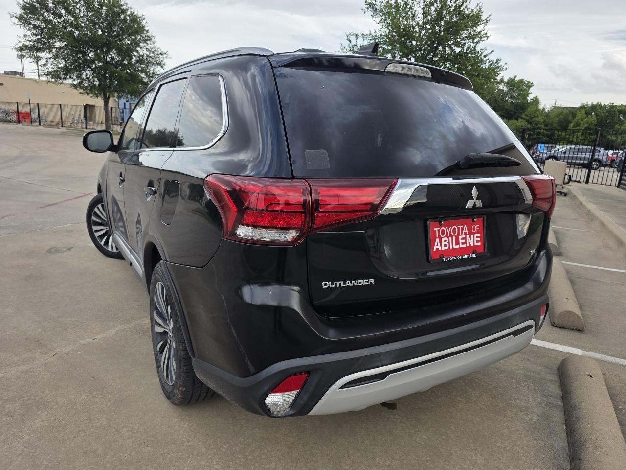 Mitsubishi Outlander SE 2WD 2020