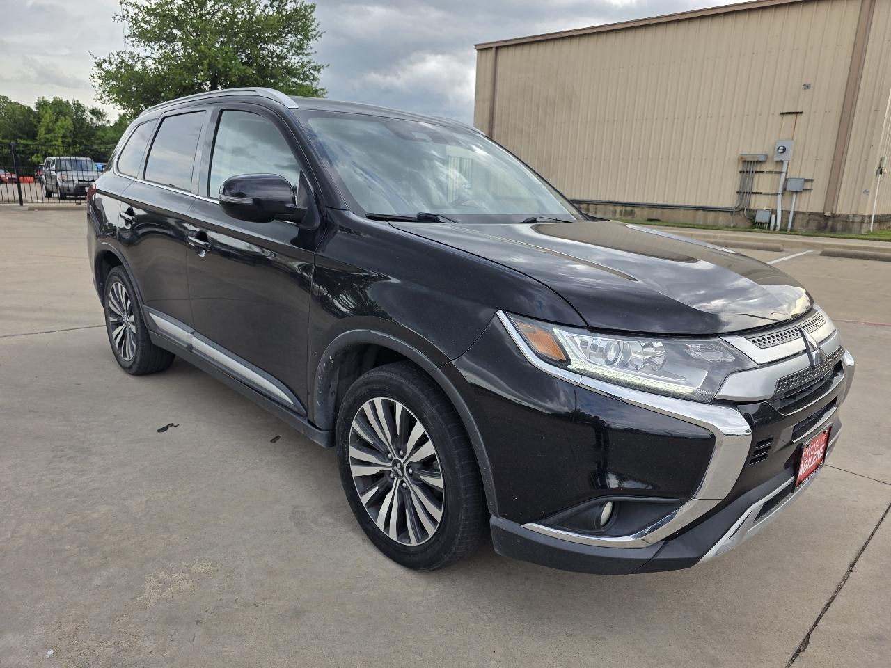 Mitsubishi Outlander SE 2WD 2020