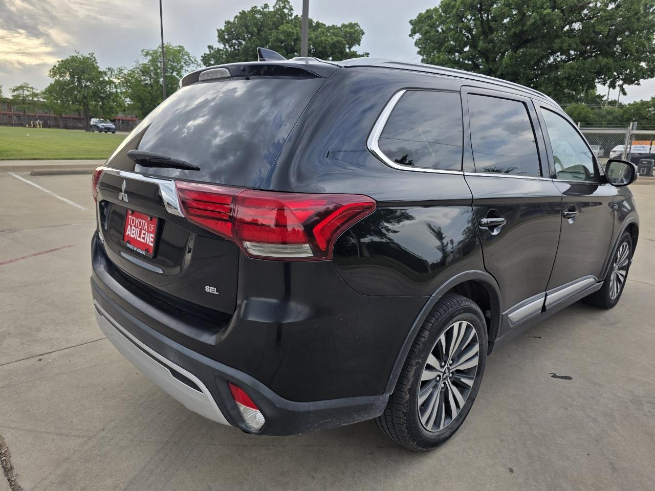 Mitsubishi Outlander SE 2WD 2020