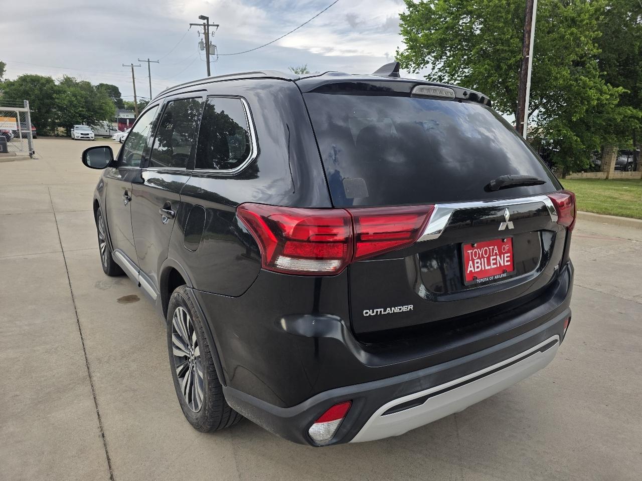 Mitsubishi Outlander SE 2WD 2020