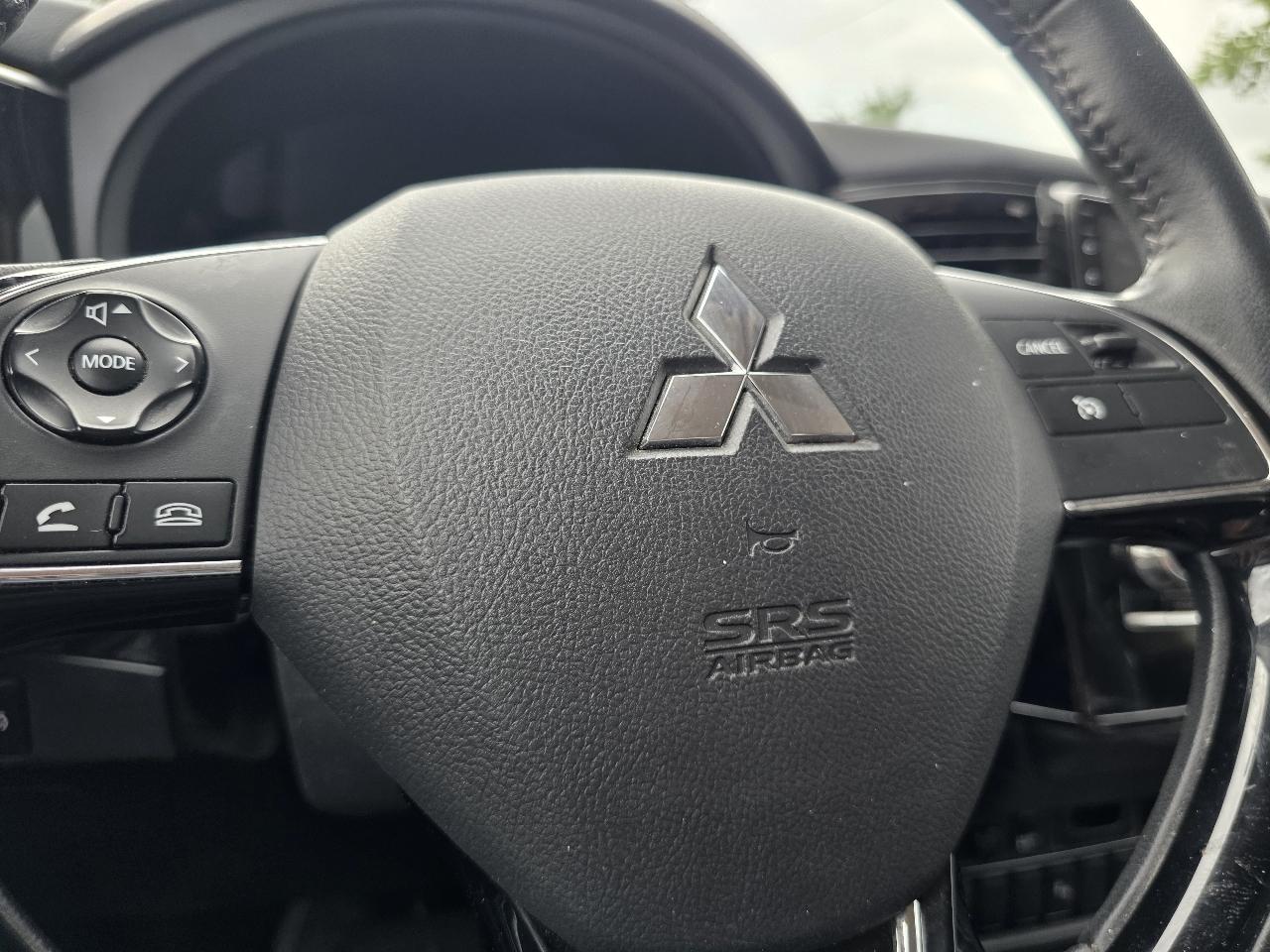 Mitsubishi Outlander SE 2WD 2020