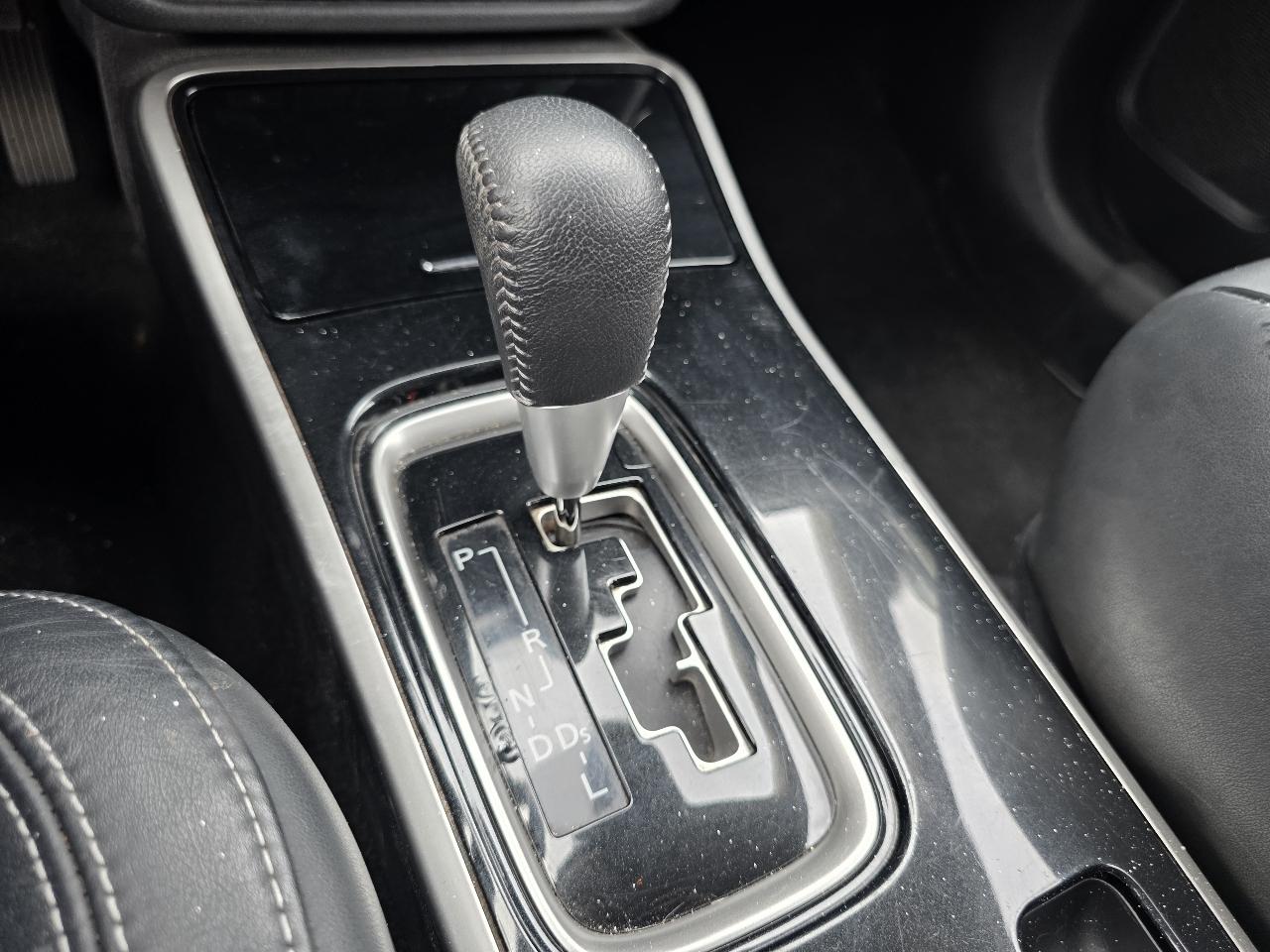 Mitsubishi Outlander SE 2WD 2020