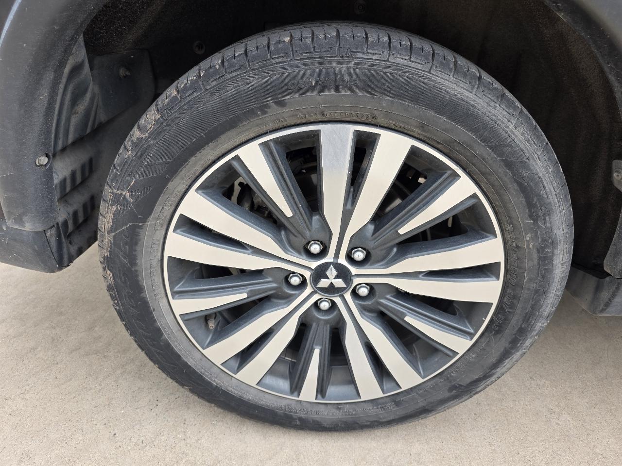 Mitsubishi Outlander SE 2WD 2020