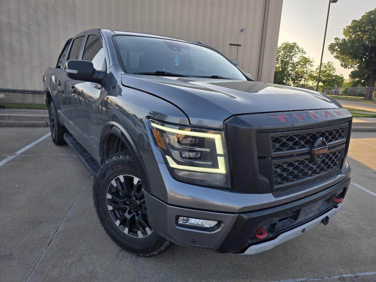 Nissan Titan Platinum Reserve Crew Cab 4WD 2020