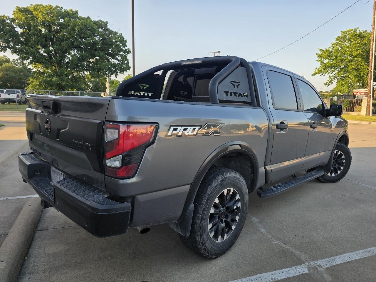 Nissan Titan Platinum Reserve Crew Cab 4WD 2020