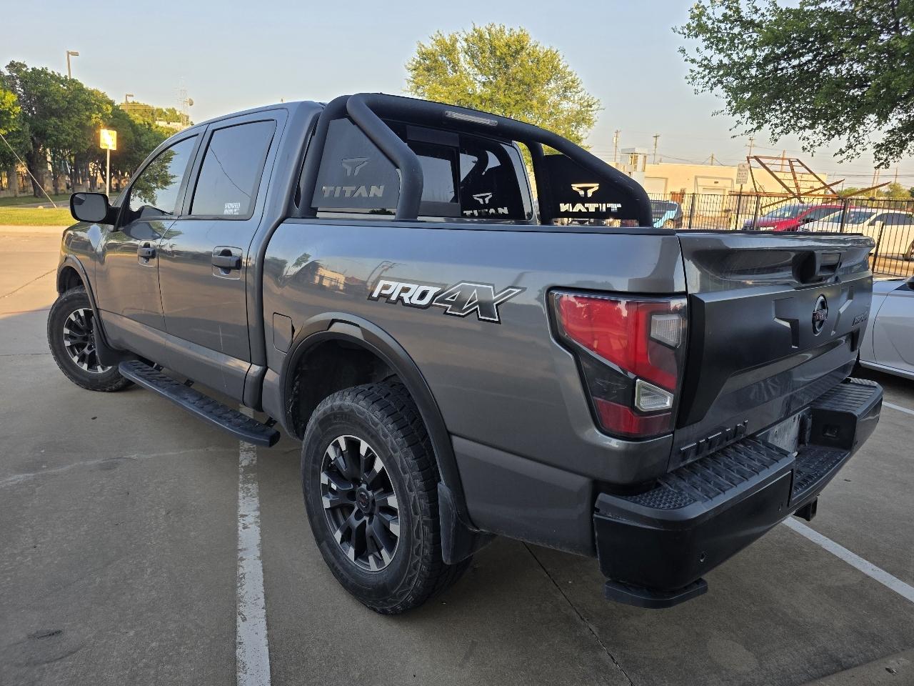 Nissan Titan Platinum Reserve Crew Cab 4WD 2020