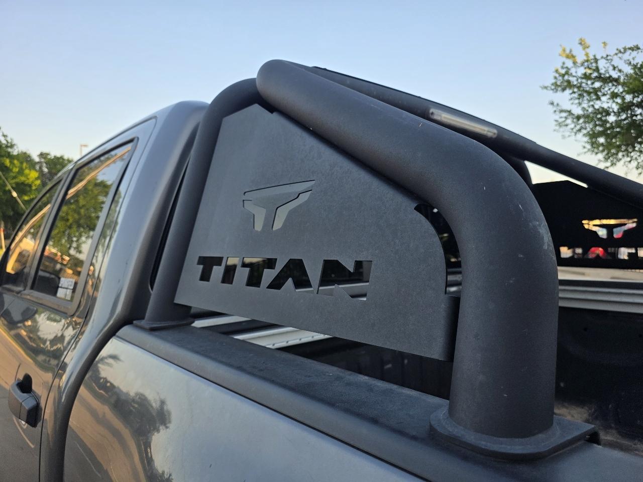 Nissan Titan Platinum Reserve Crew Cab 4WD 2020