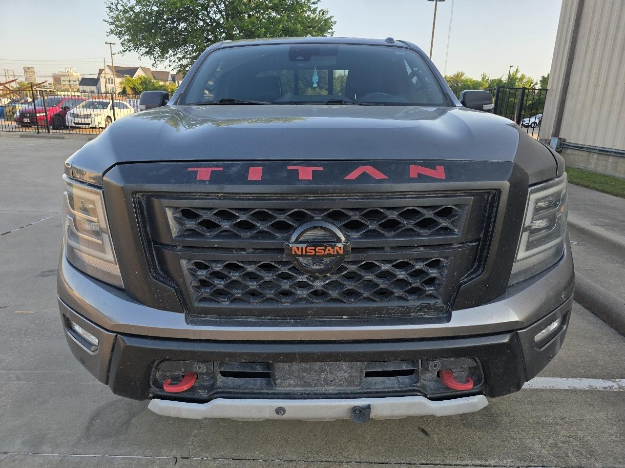 Nissan Titan Platinum Reserve Crew Cab 4WD 2020