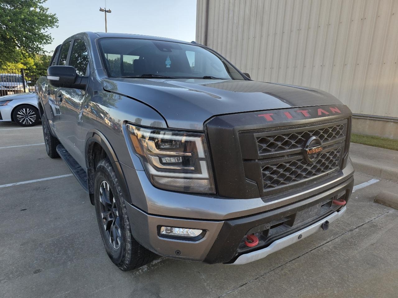 Nissan Titan Platinum Reserve Crew Cab 4WD 2020