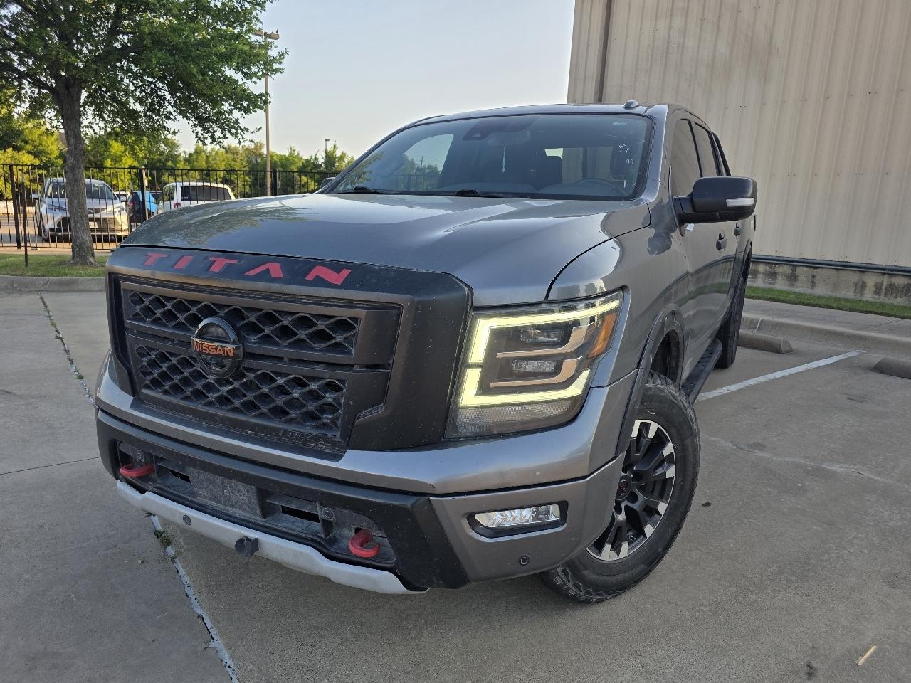 Nissan Titan Platinum Reserve Crew Cab 4WD 2020
