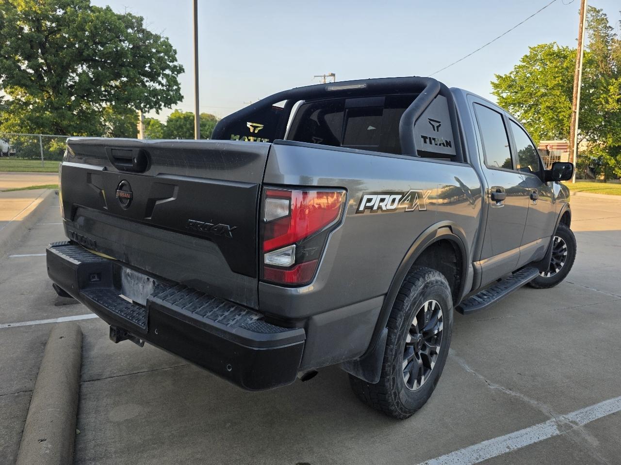 Nissan Titan Platinum Reserve Crew Cab 4WD 2020