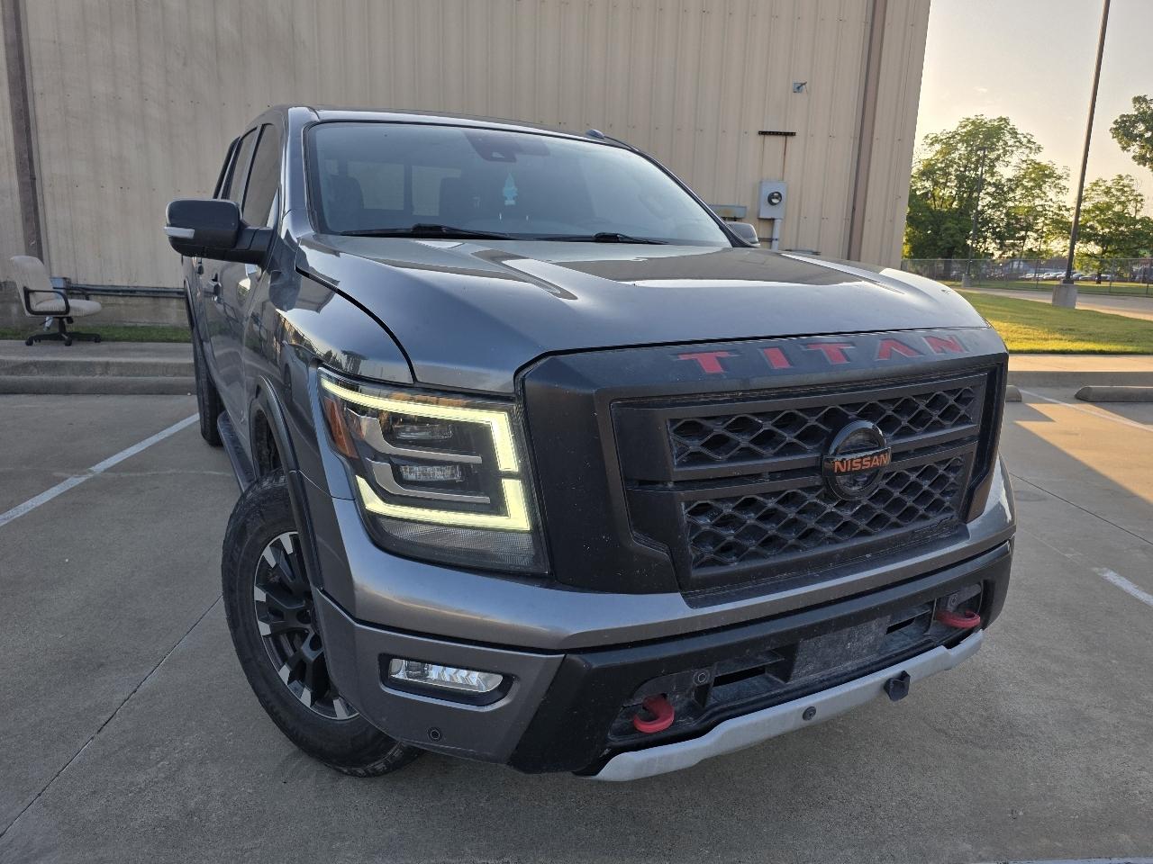 Nissan Titan Platinum Reserve Crew Cab 4WD 2020