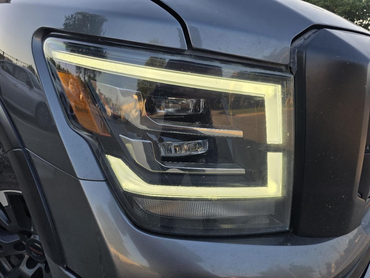 Nissan Titan Platinum Reserve Crew Cab 4WD 2020