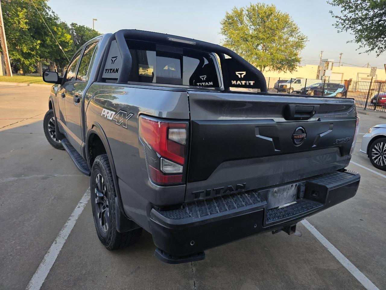 Nissan Titan Platinum Reserve Crew Cab 4WD 2020