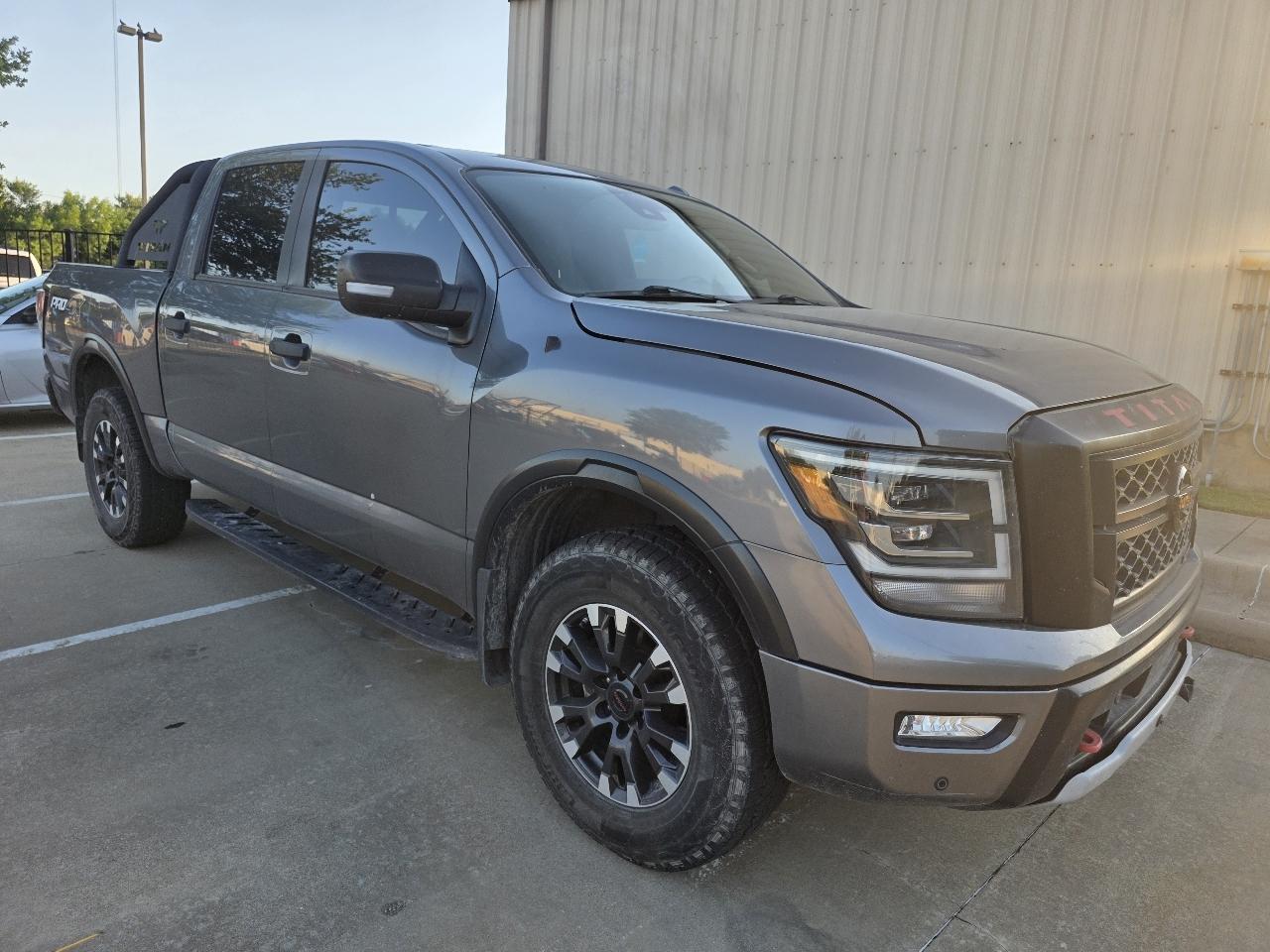 Nissan Titan Platinum Reserve Crew Cab 4WD 2020
