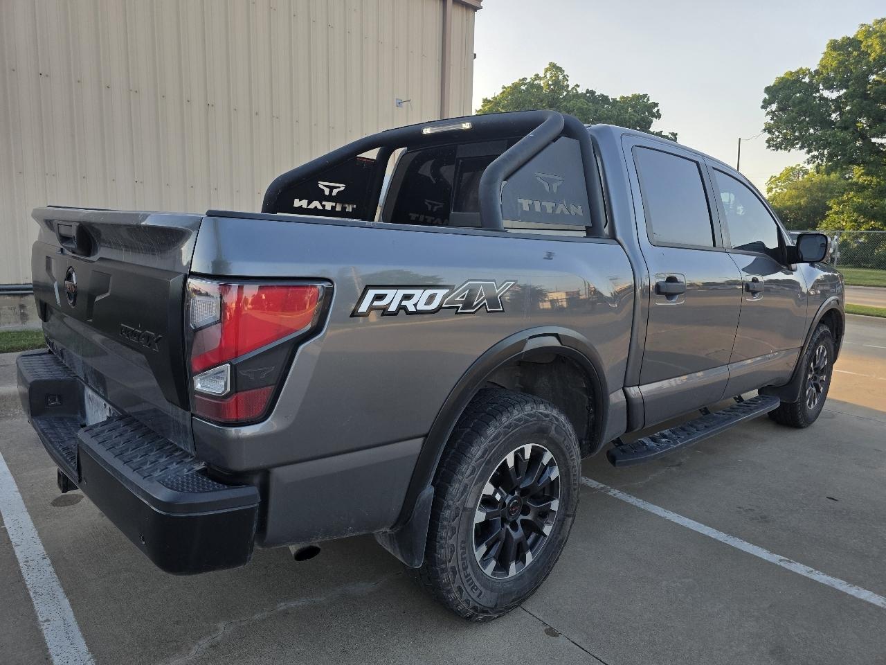 Nissan Titan Platinum Reserve Crew Cab 4WD 2020