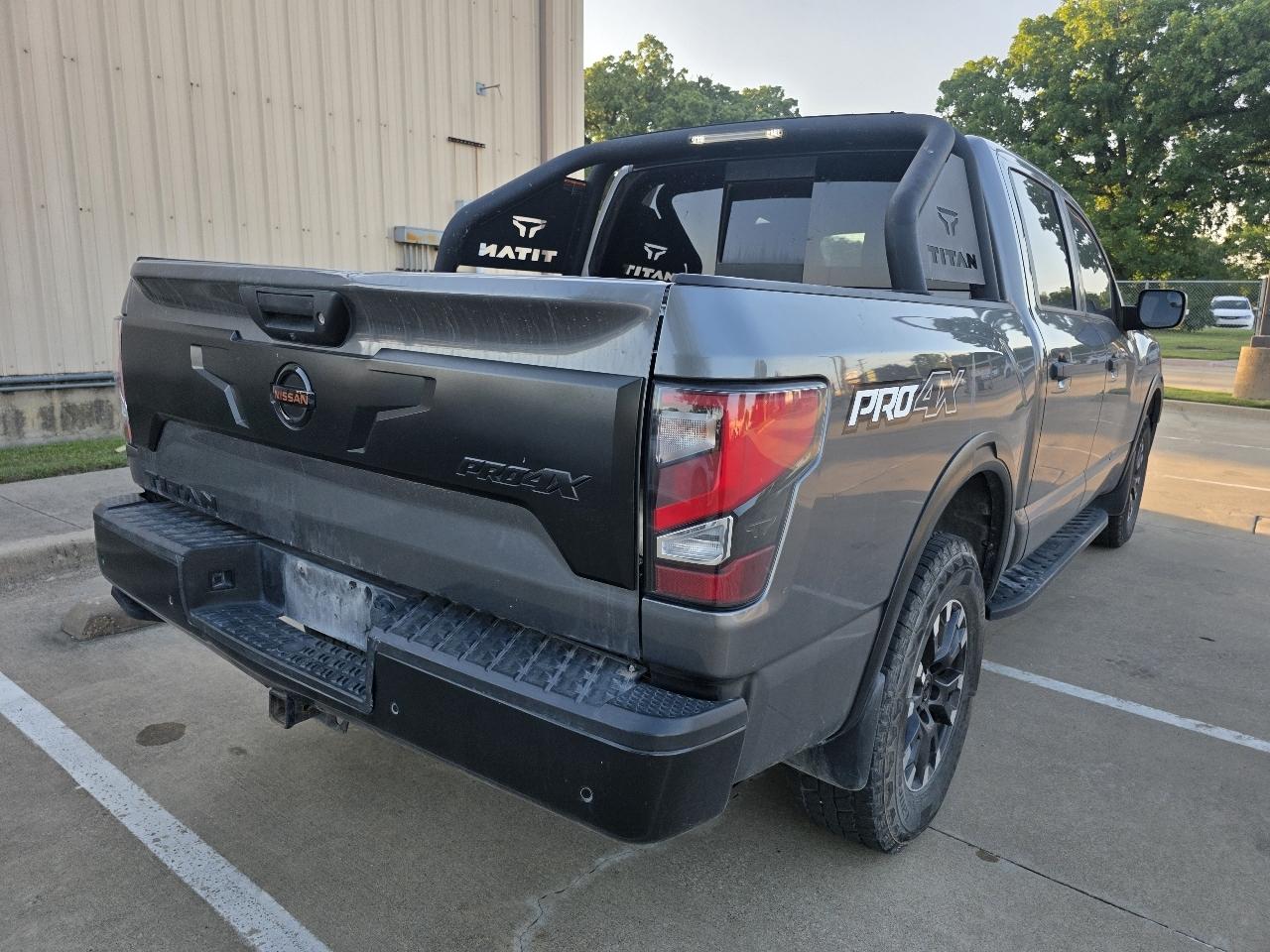 Nissan Titan Platinum Reserve Crew Cab 4WD 2020