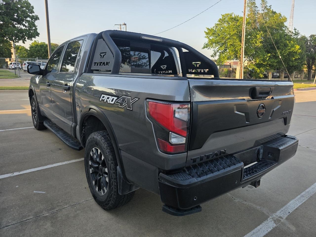 Nissan Titan Platinum Reserve Crew Cab 4WD 2020