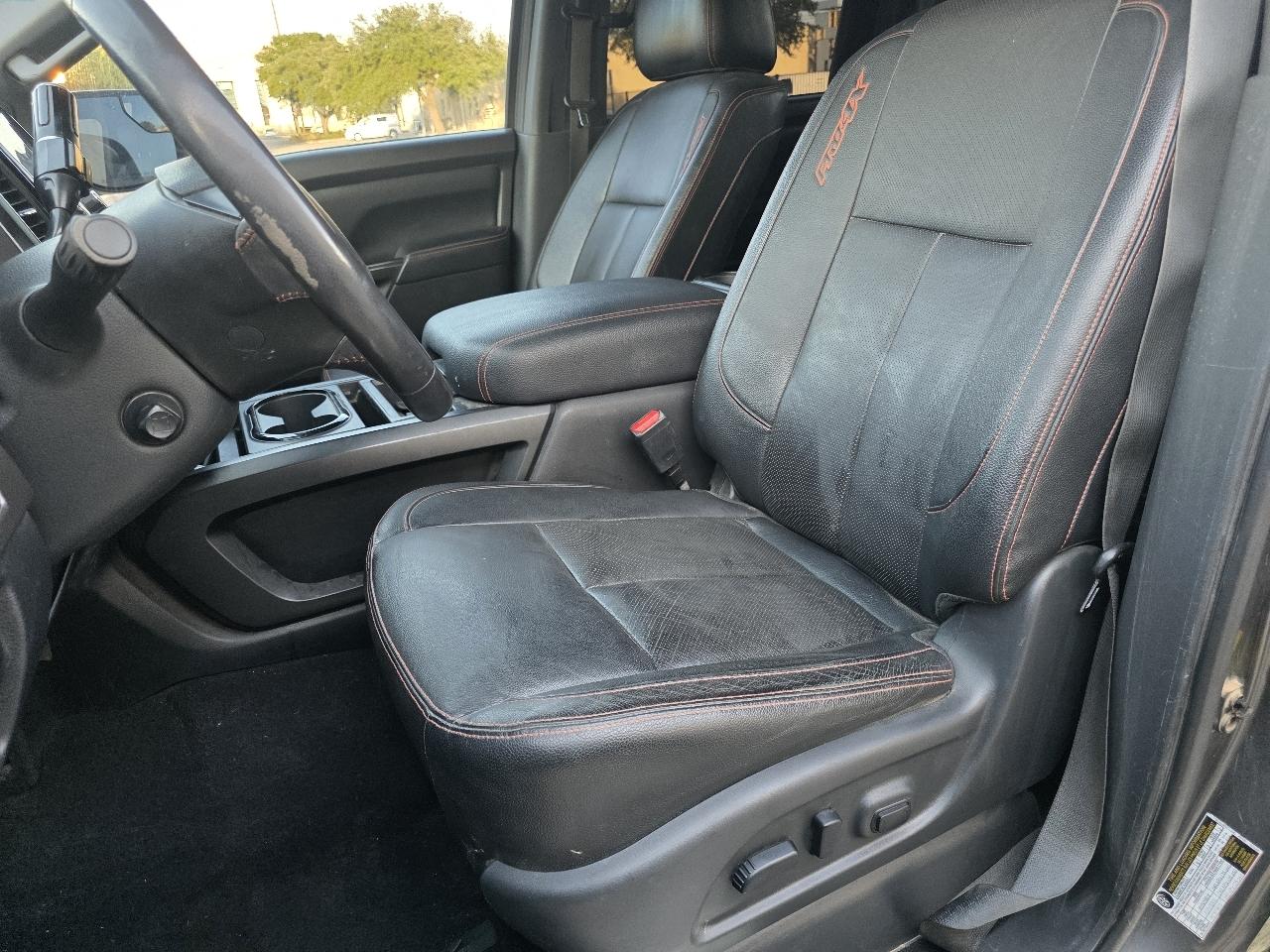 Nissan Titan Platinum Reserve Crew Cab 4WD 2020