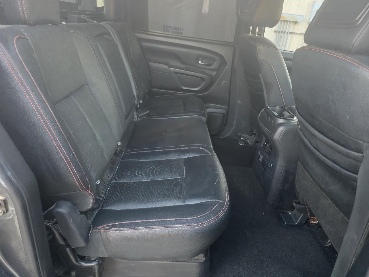 Nissan Titan Platinum Reserve Crew Cab 4WD 2020