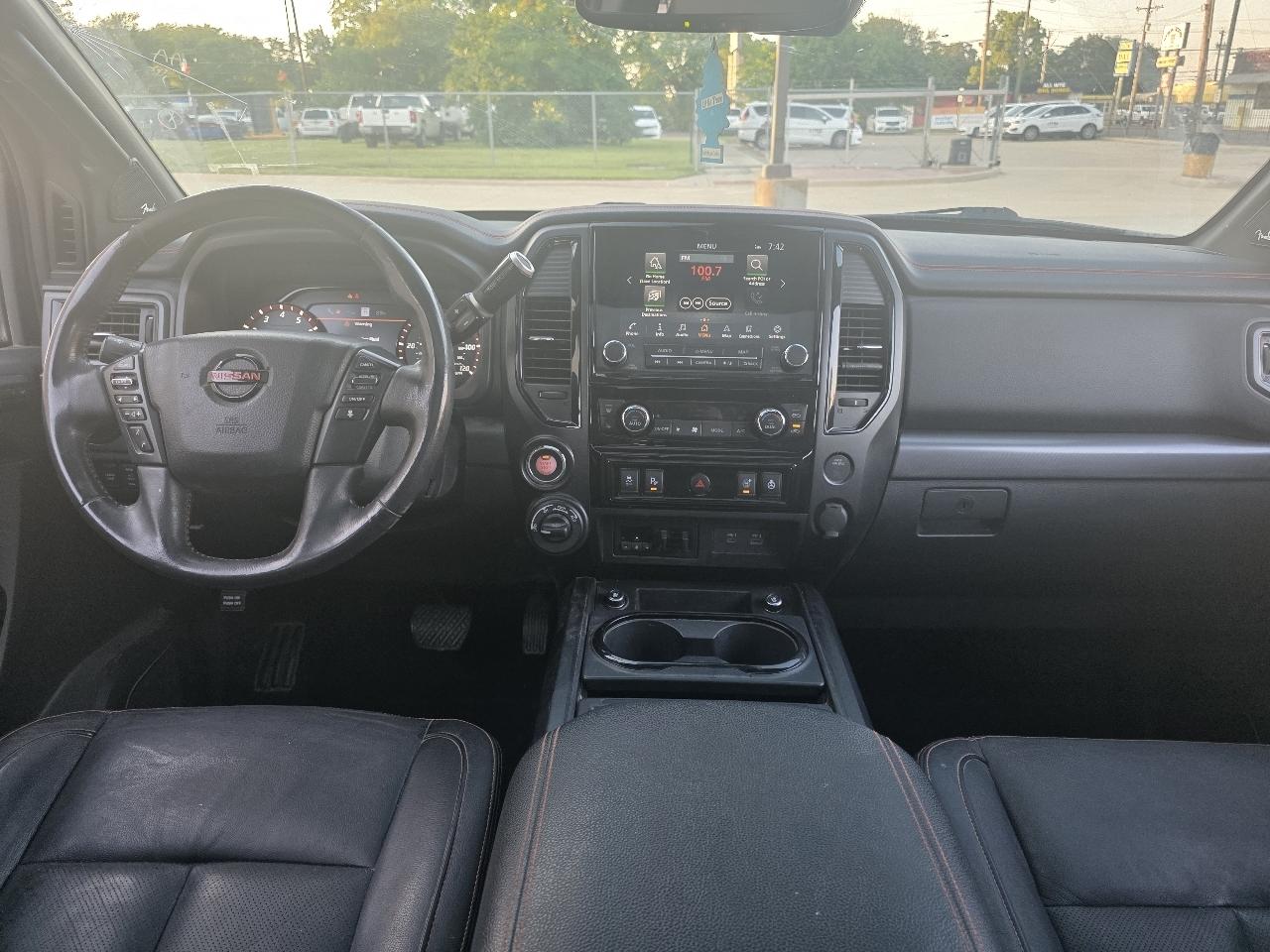 Nissan Titan Platinum Reserve Crew Cab 4WD 2020