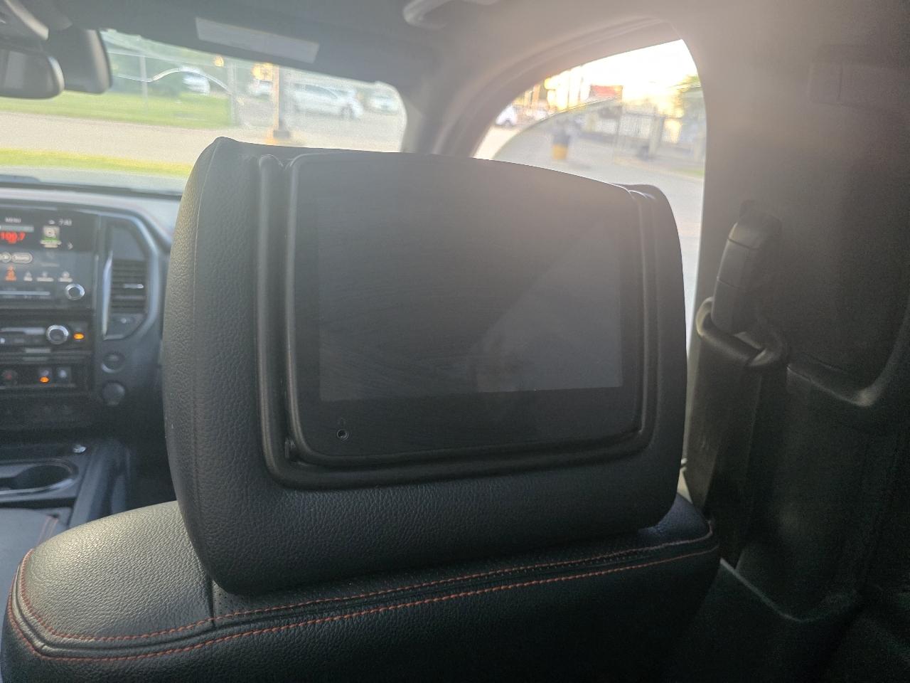 Nissan Titan Platinum Reserve Crew Cab 4WD 2020