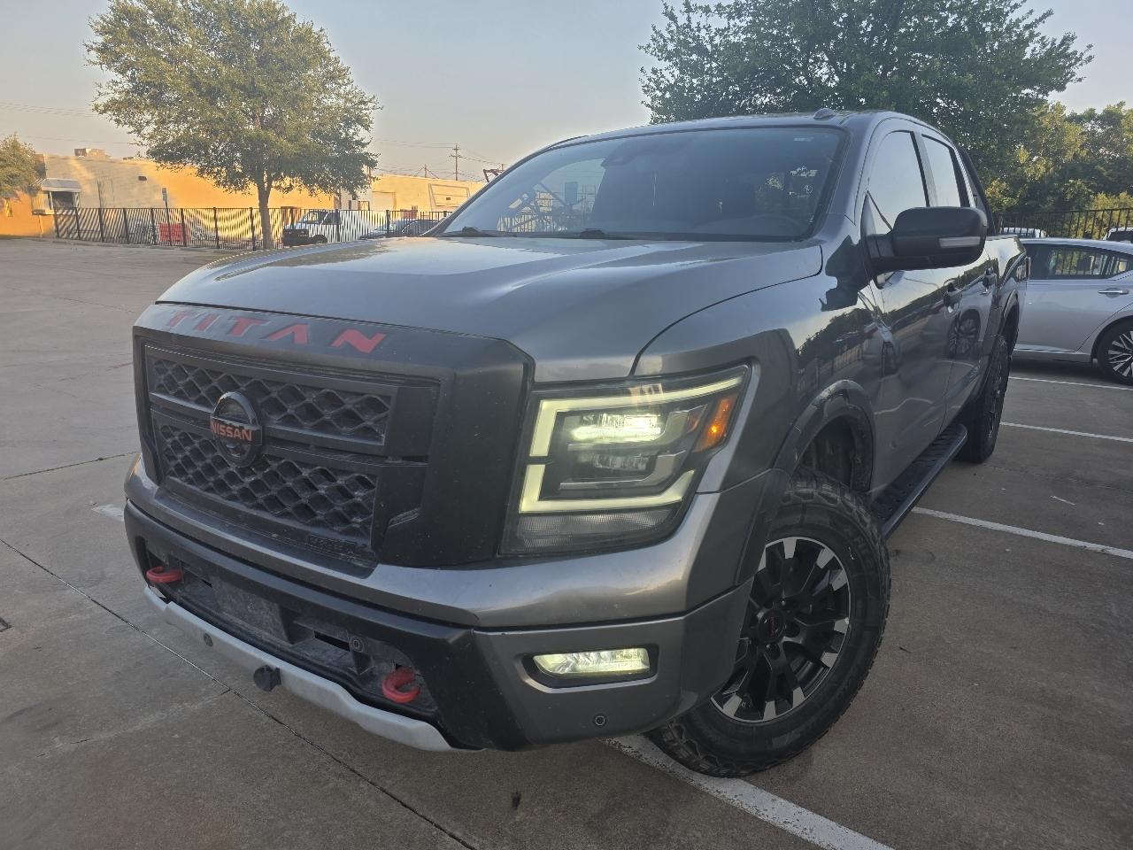 Nissan Titan Platinum Reserve Crew Cab 4WD 2020