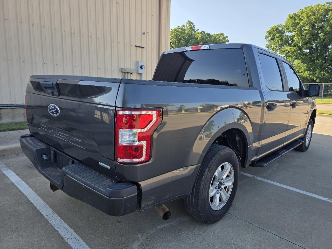 Ford F-150 2WD SuperCrew 145" STX 2019