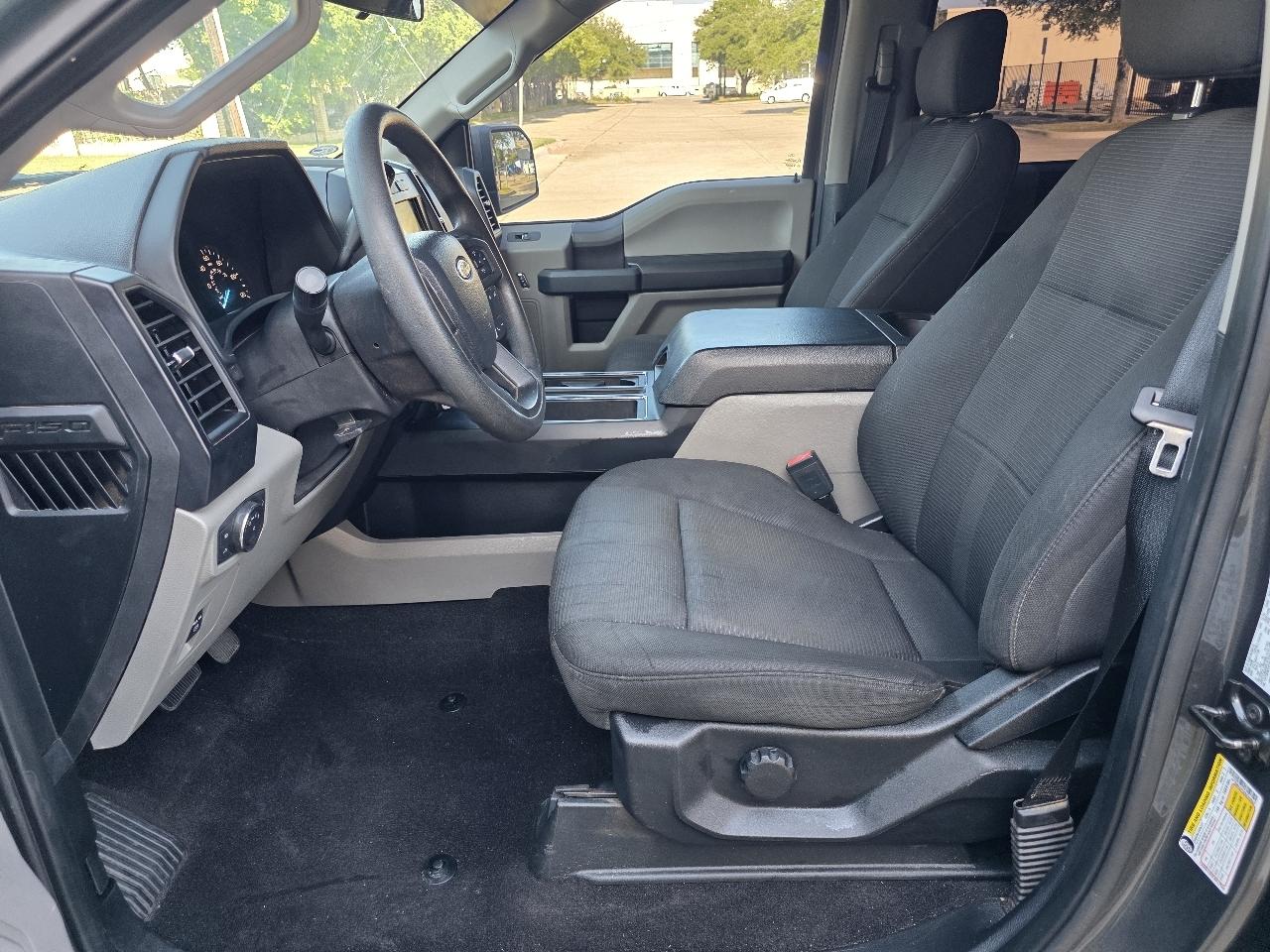 Ford F-150 2WD SuperCrew 145" STX 2019