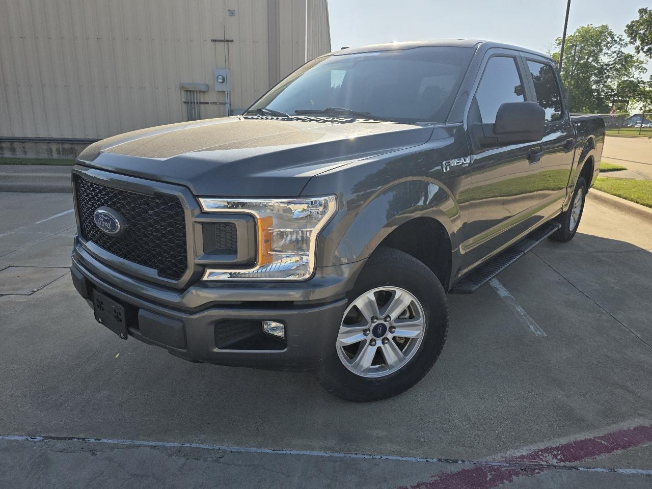 Ford F-150 2WD SuperCrew 145" STX 2019