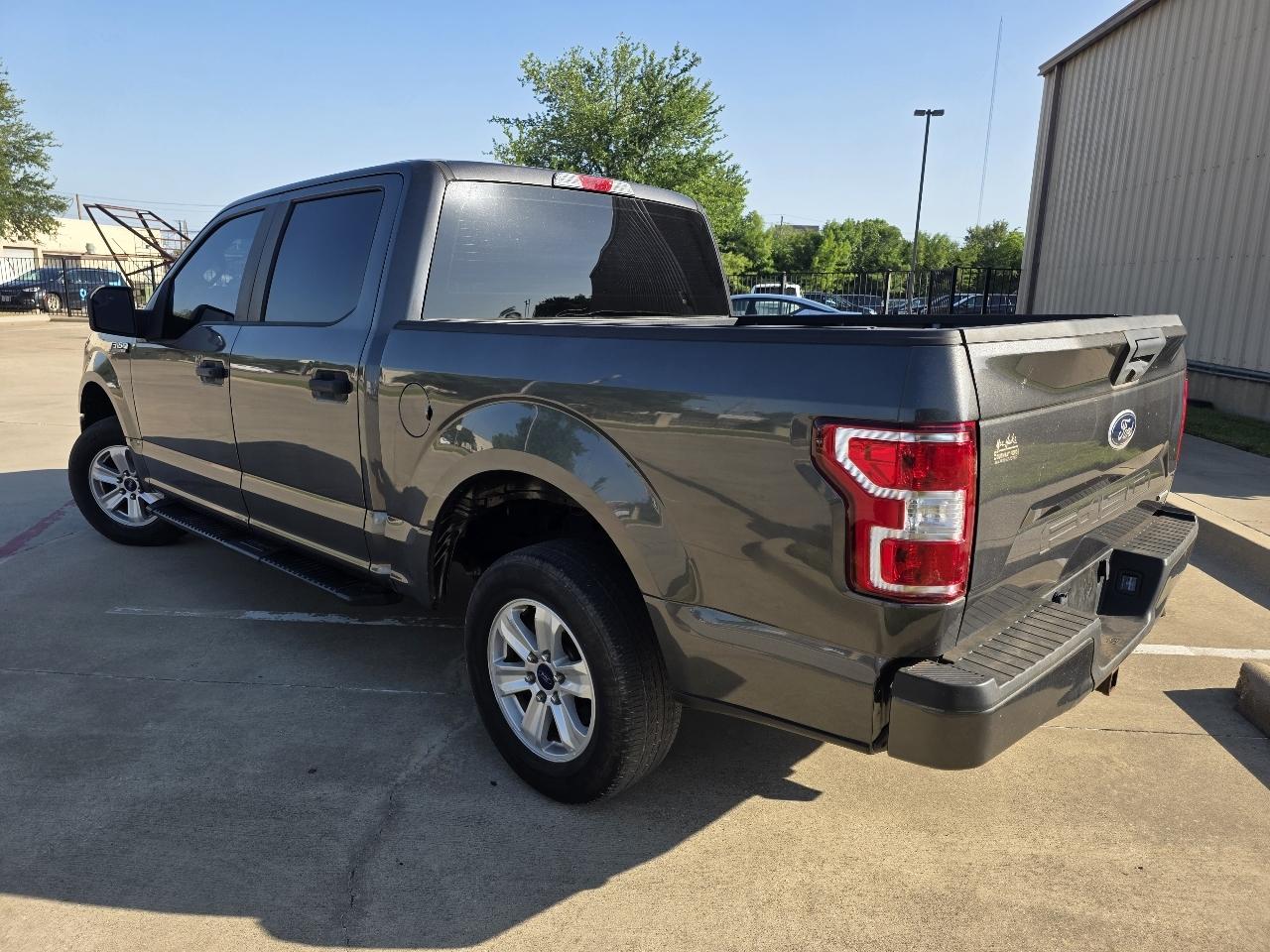 Ford F-150 2WD SuperCrew 145" STX 2019