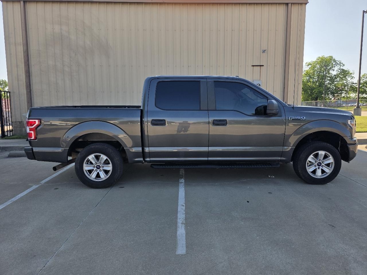 Ford F-150 2WD SuperCrew 145" STX 2019