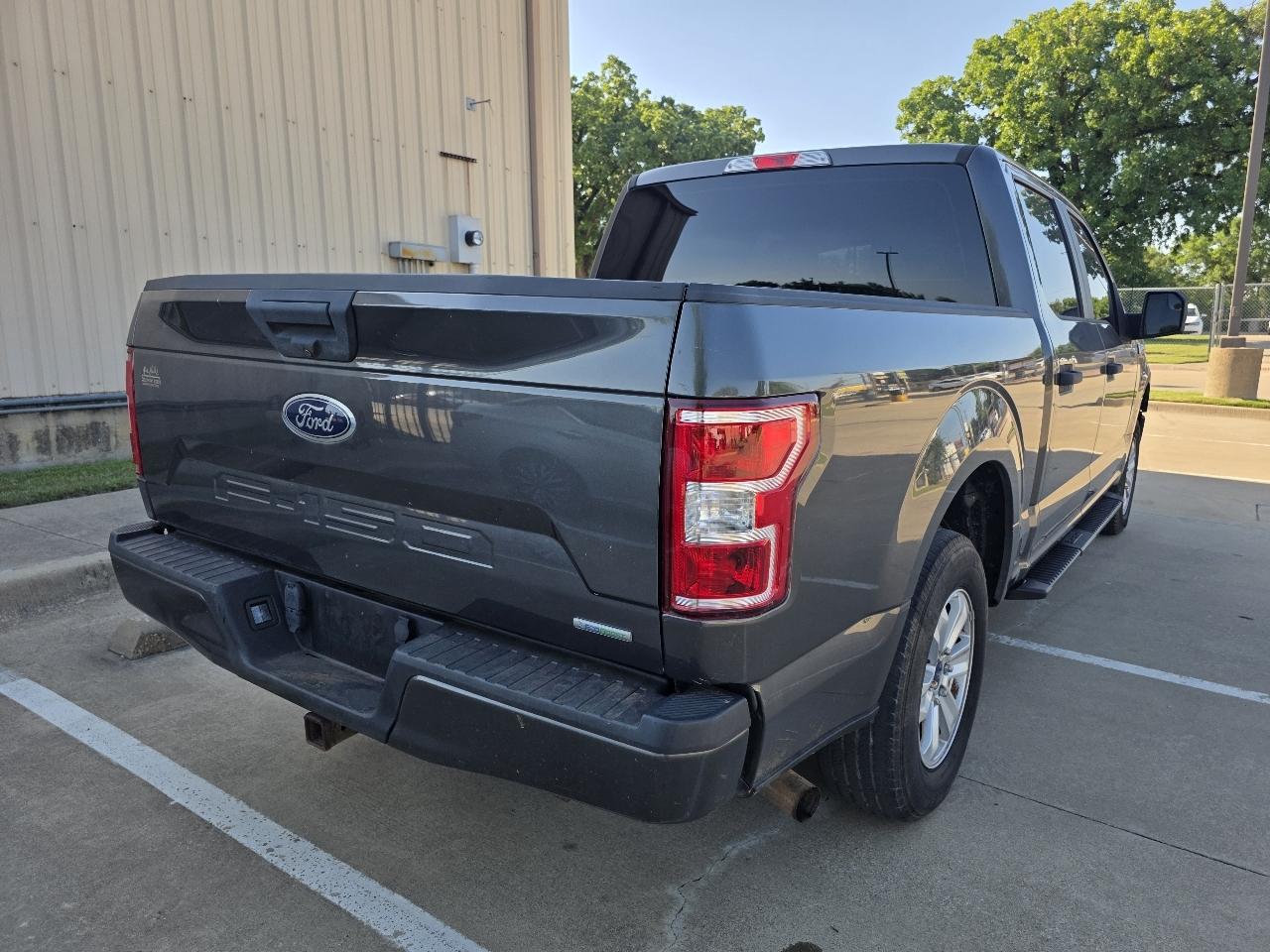 Ford F-150 2WD SuperCrew 145" STX 2019
