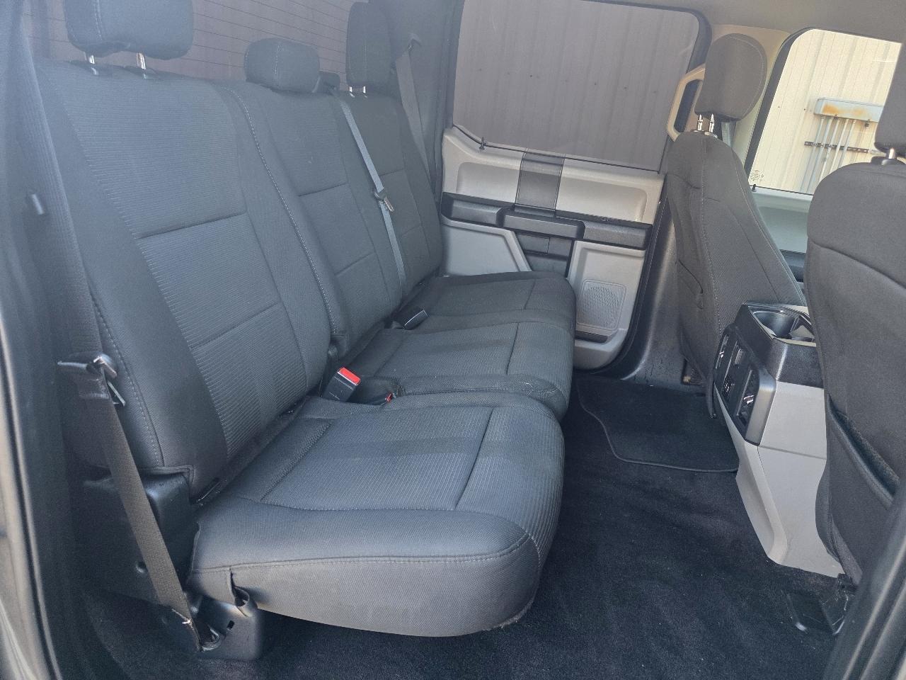 Ford F-150 2WD SuperCrew 145" STX 2019