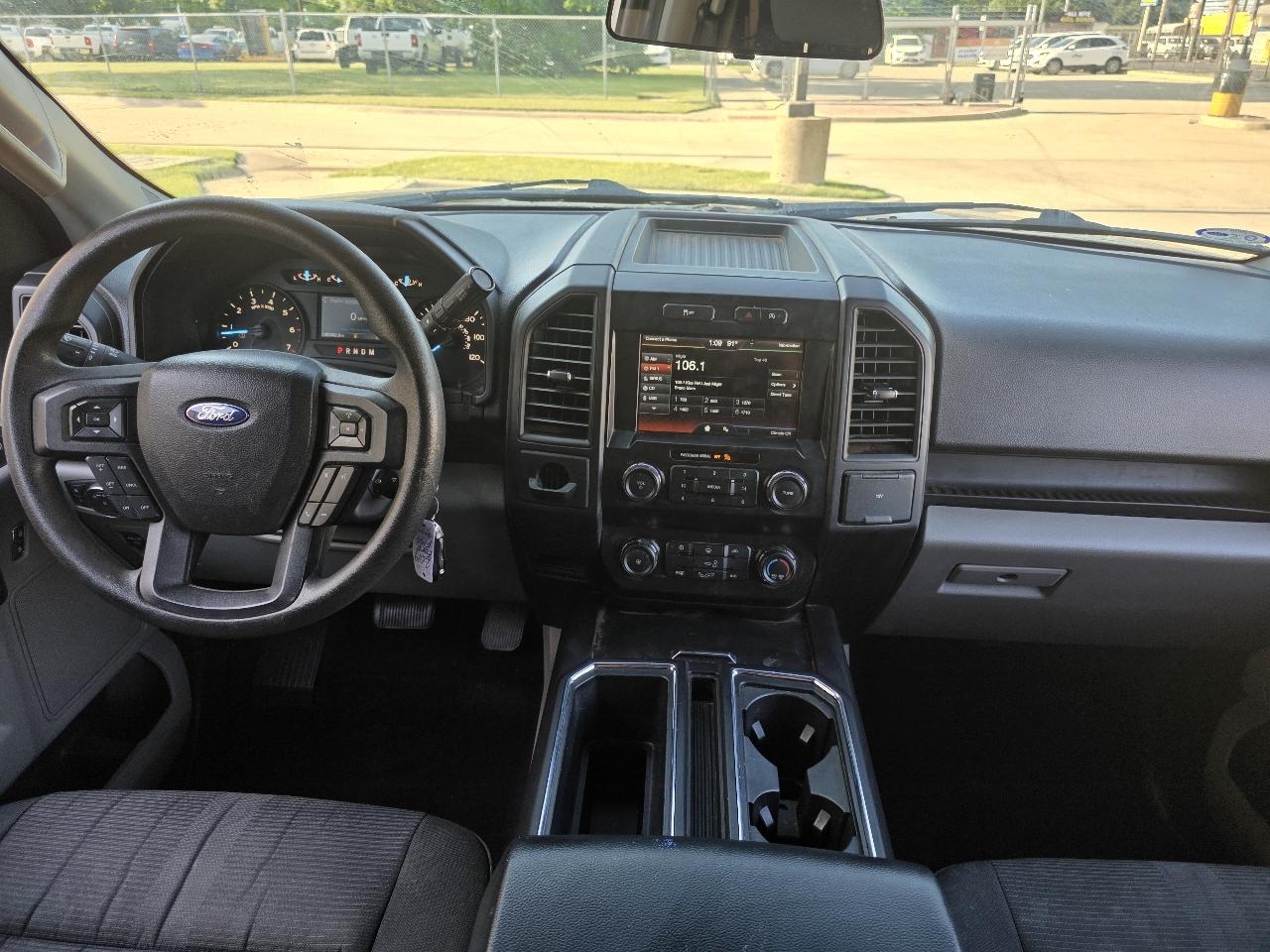 Ford F-150 2WD SuperCrew 145" STX 2019