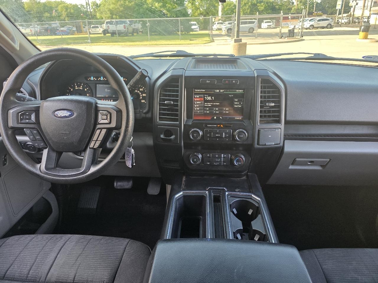Ford F-150 2WD SuperCrew 145" STX 2019