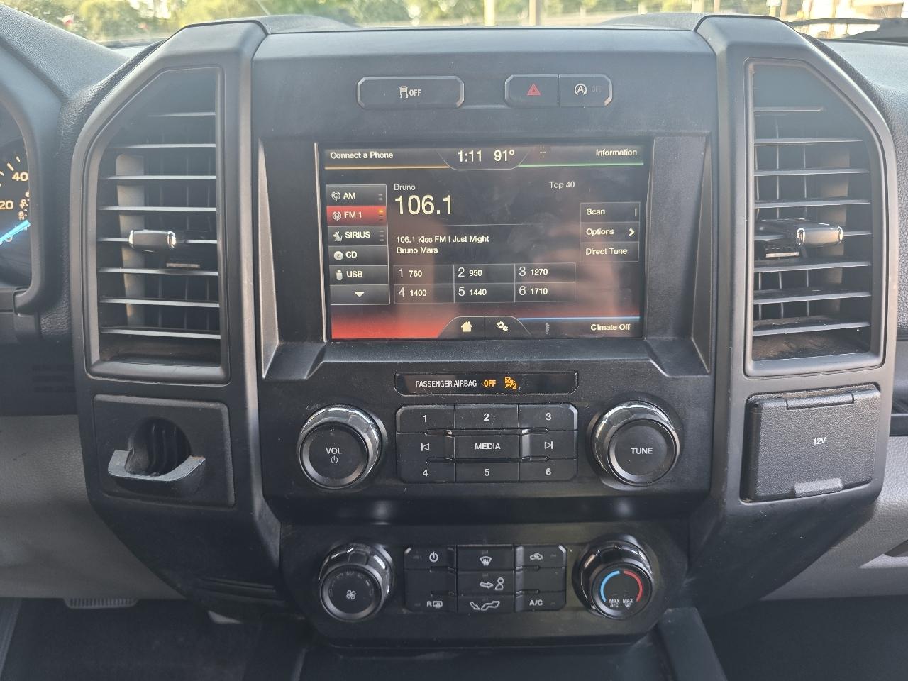 Ford F-150 2WD SuperCrew 145" STX 2019