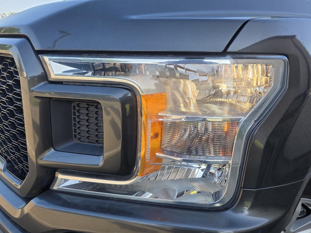Ford F-150 2WD SuperCrew 145" STX 2019