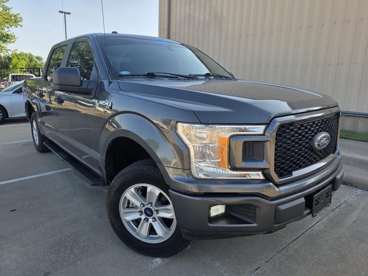 Ford F-150 2WD SuperCrew 145" STX 2019