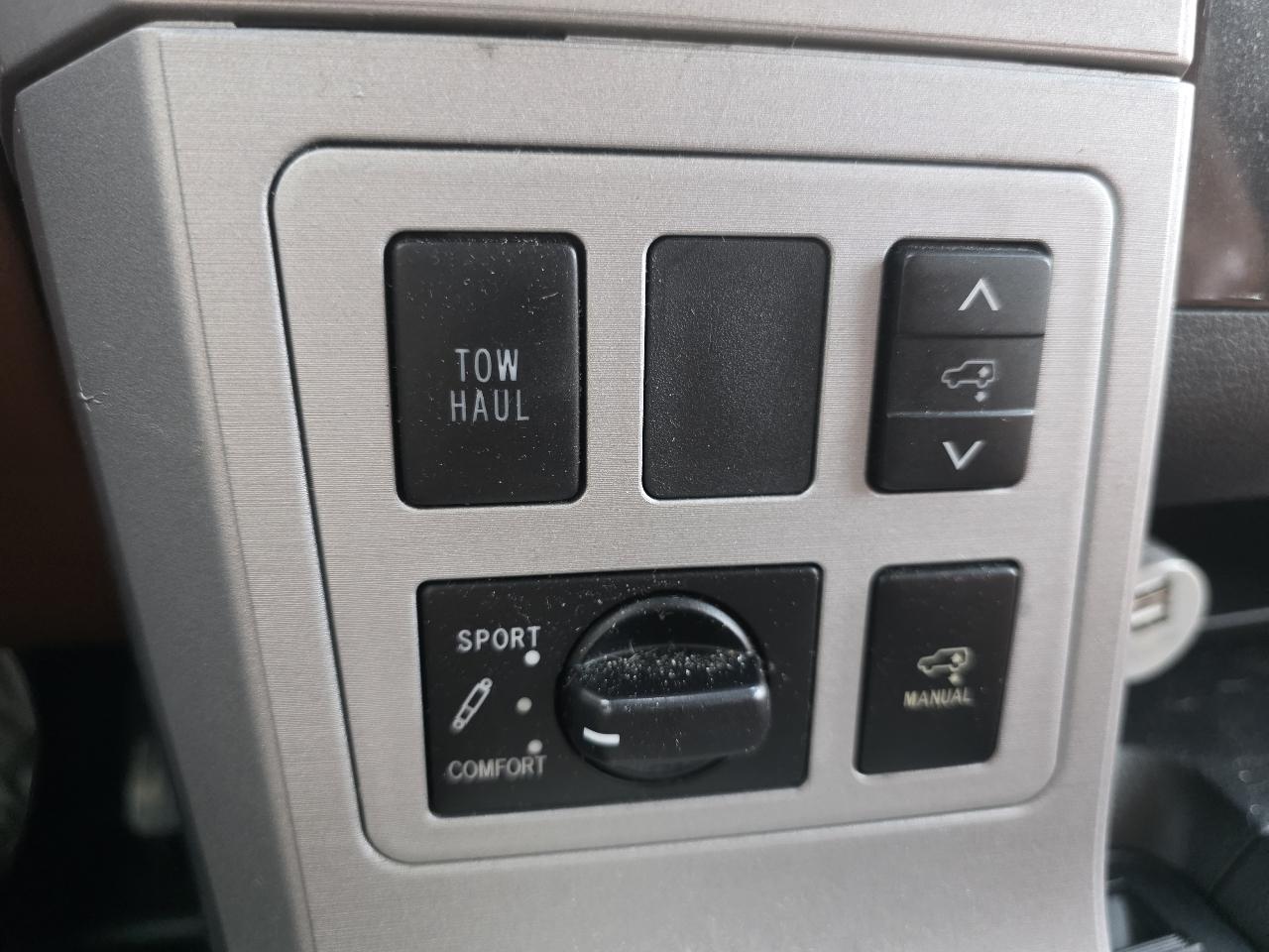 Toyota Sequoia Platinum 2WD 2008