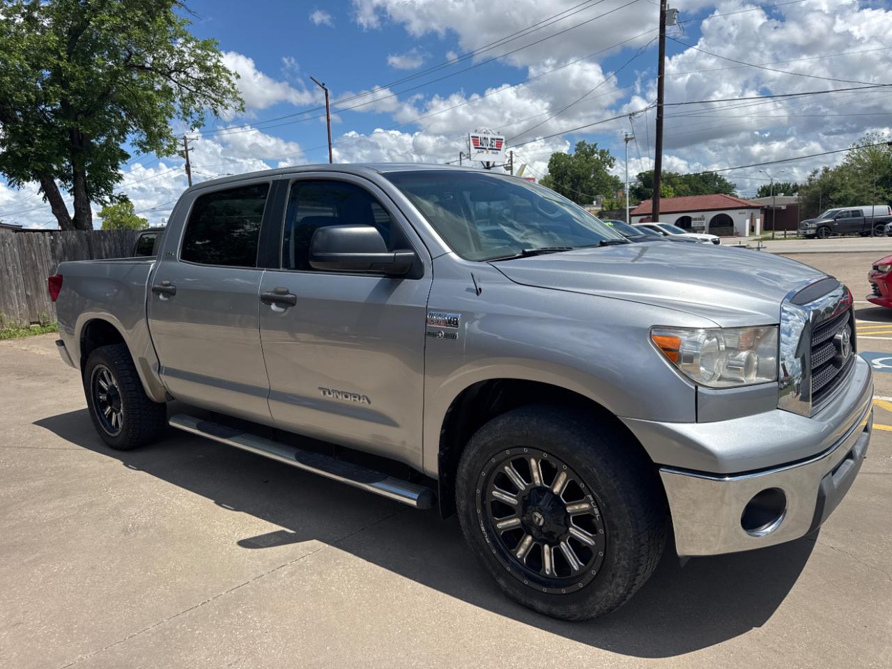 Toyota Tundra SR5 CrewMax 5.7L 2WD 2008