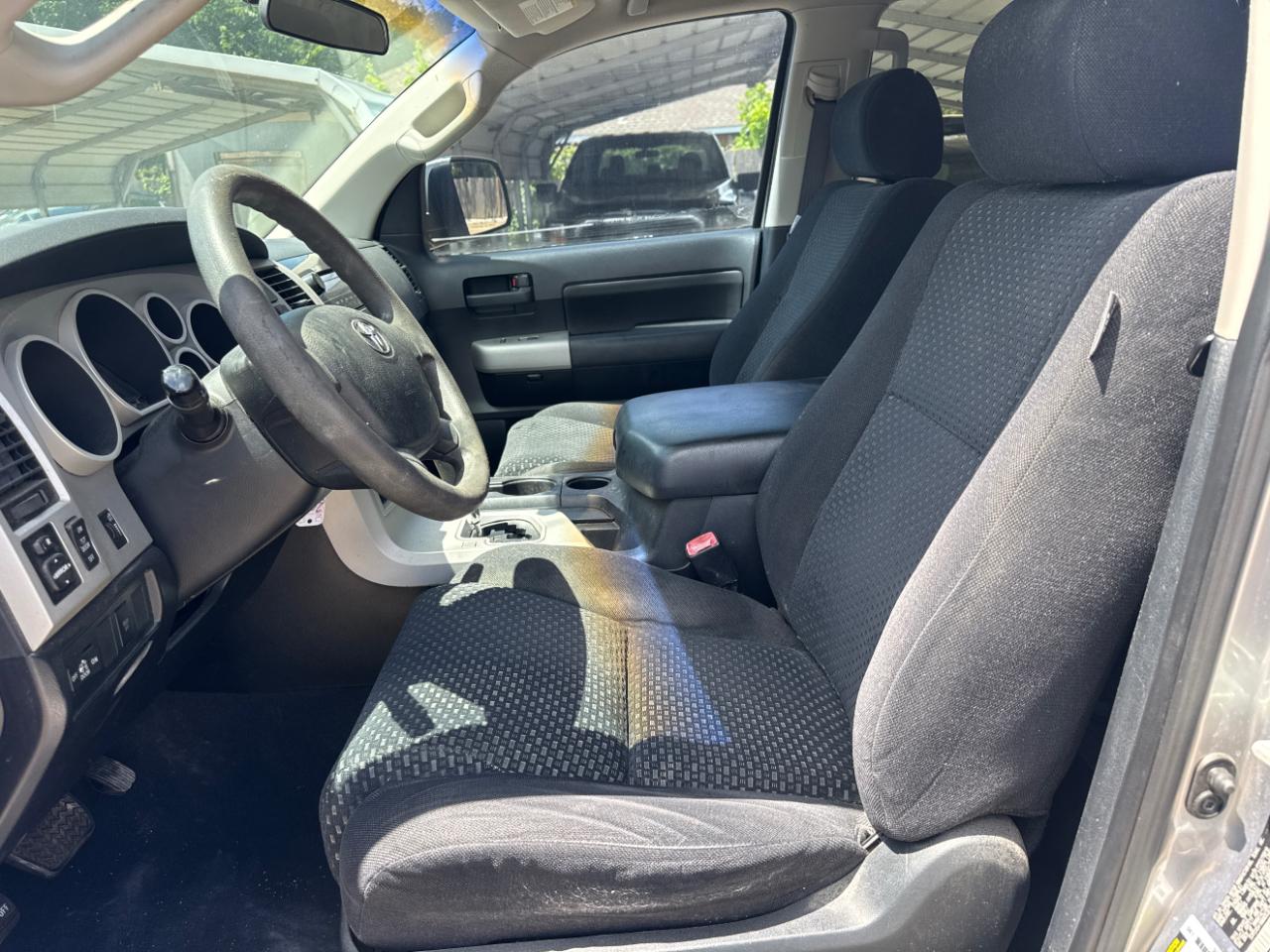 Toyota Tundra SR5 CrewMax 5.7L 2WD 2008