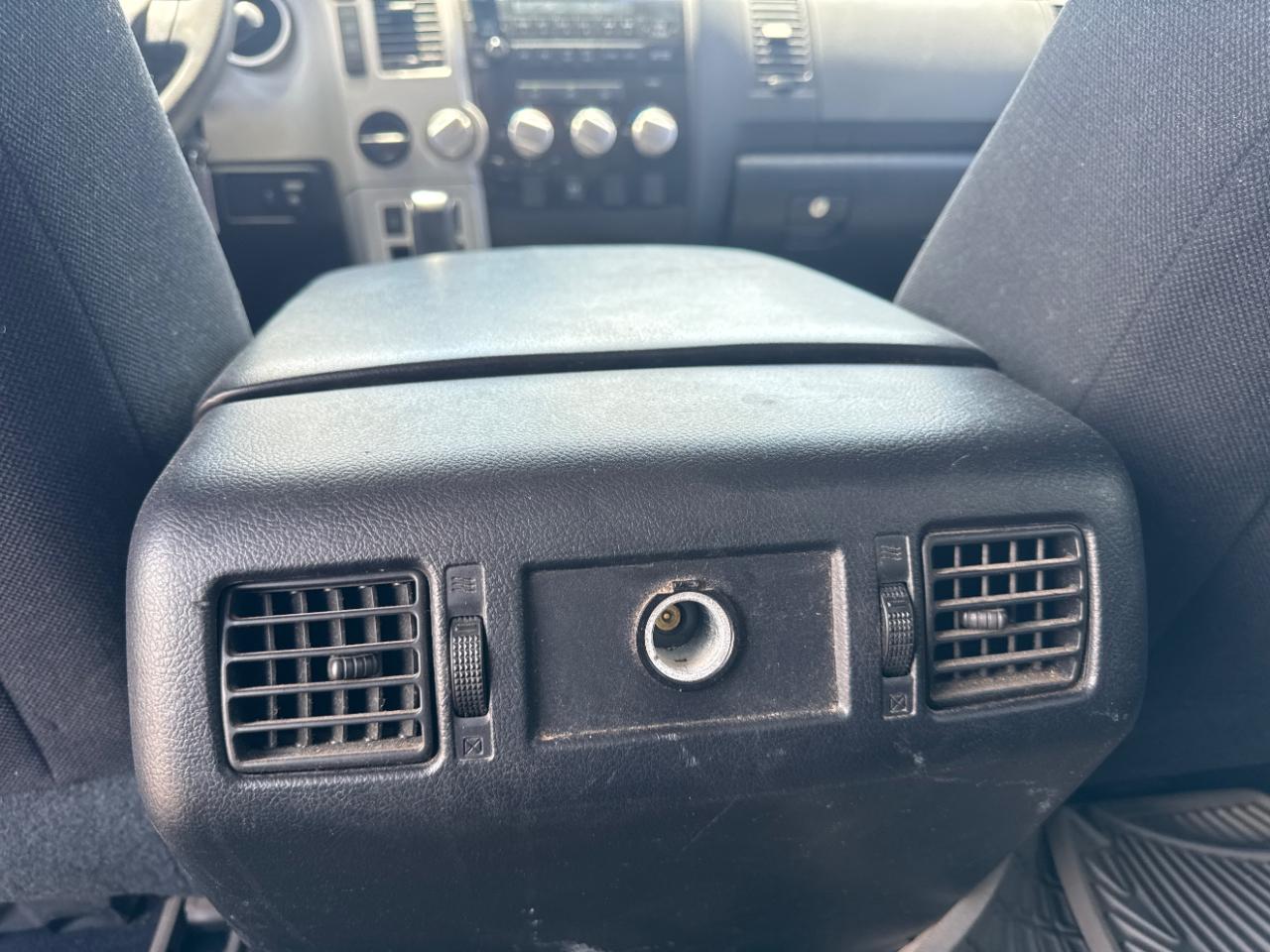 Toyota Tundra SR5 CrewMax 5.7L 2WD 2008