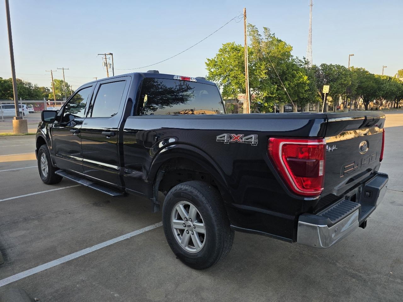 Ford F-150 XLT SuperCrew 5.5-ft. Bed 4WD 2023