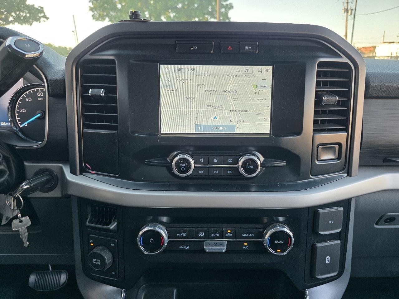 Ford F-150 XLT SuperCrew 5.5-ft. Bed 4WD 2023